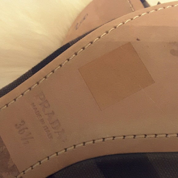 Prada black and gray stripes with silver bow - Picture 7 of 8